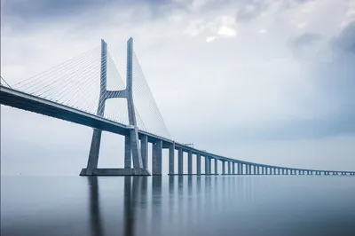 Zdjęcie produktu dla Fototapeta Krajobraz z widokiem na Most 3d Czarno Biała Trójwymiarowa Dekoracja z modnym efektem 3D do Salonu  152.5x104cm