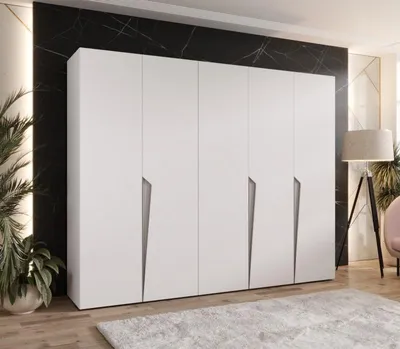 Obrázok produktu pre Široká šatníková skriňa 250 cm SORAYA 1 - biela / kašmírové úchyty