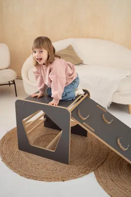 Produktbild von Montessori Kletterwürfel mit kleiner Rutsche WÖLKCHEN - grau
