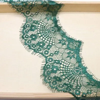Obrázek produktu pro Elegantní vintage pružná ozdobná stuha – 273 cm – Kvalitní dekorace pro svatbu