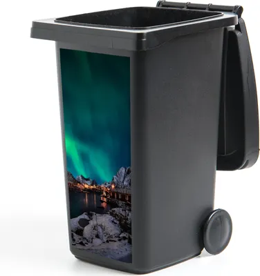 Obrázek produktu pro MuchoWow® Nálepka na odpadkový koš - Polární záře - Island - Sníh - Vesnice - Zelená - Hory - 80x38 cm