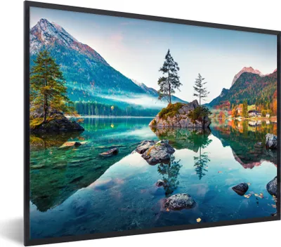Produktbild von MuchoWow® Gerahmtes Poster Berge - See - Bäume - Natur - Wasser 80x60 cm - Poster mit Schwarzem Bilderrahmen Wandposter Rahmen Foto Bilder - Schwarzem - Mit Gestell