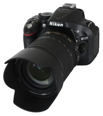 Produktbild von Nikon D5200 AF-S 18-105mm VR Kit schwarz