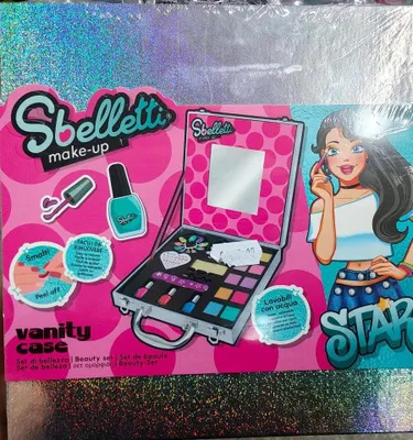 Zdjęcie produktu dla Zestaw Do Manicure W Etui Z Akcesoriami
