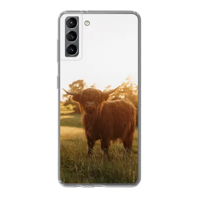 Produktbild von MuchoWow® Handyhülle Schutzhülle Hülle für Samsung Galaxy S21 Plus Schottischer Hochländer - Gras - Sonne Silikon Softcase Handy Hülle - Handy-Tasche