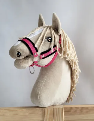 Obrázok produktu pre Nastaviteľná ohlávka Hobby Horse A3 tmavoružová s čiernou kožušinou