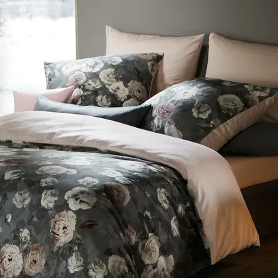Produktbild von Fleuresse Mako-Satin Bettwäsche 155x220 Rosen Blüten grau mystic Wende 114255-7