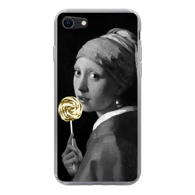 Produktbild von MuchoWow® Handyhülle Schutzhülle Hülle für iPhone SE 2022 Mädchen mit Perlenohrring - Lollipop - Schwarz und Gold Silikon Softcase Handy Hülle - Schutzhülle