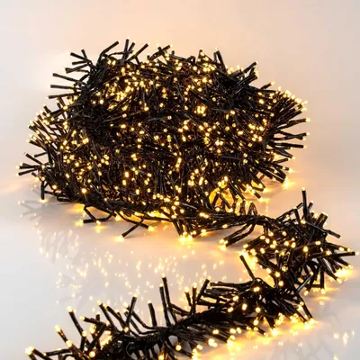 Produktbild von Ultra Büschellichterkette extra dicht mit Timer und 8 Funktionen - 3216 LED | 8 M - Cluster Lichterkette warm weiß für Außen und Innen mit Netzstecker