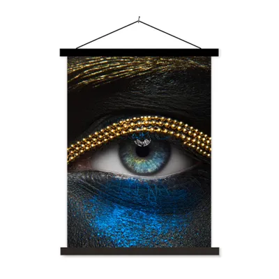 Produktbild von MuchoWow® Textilposter Frau - Augen - Make-up - Luxus - Gold 60x80 cm mit schwarzem Rahmen - Plakathalter