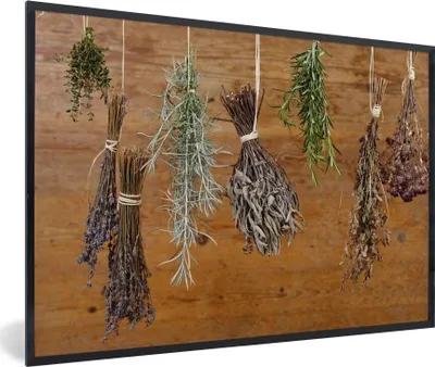 Produktbild von MuchoWow® MuchoWow® Gerahmtes Poster Getrocknete Kräuter 30x20 cm - Poster mit zchwarzem Bilderrahmen - Kunstdruck - Bild-Poster