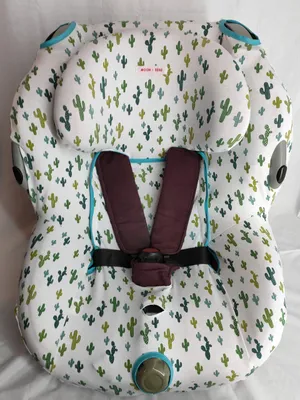 Imagen del producto de Funda para asiento de la silla de coche Maxi Cosi Confort Opal, color blanco, transpirable, para niños