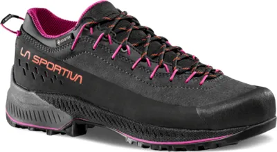 Schwarz-pinke Zustiegsschuhe für Damen; Modell "TX4 Evo Woman GTX" von La Sportiva; mit Schnürung und griffiger Sohle.
