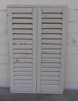 Produktbild von Wunderschöner Wandspiegel Fensterläden Landhaus creme Shabby-Chic 59cm