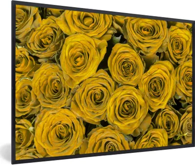 Produktbild von MuchoWow® Gerahmtes Poster Rosen - Gelb - Blumenstrauß 90x60 cm - Poster mit Schwarzem Bilderrahmen Wandposter Rahmen Foto Bilder - Fotorahmen - Foto-Plakat