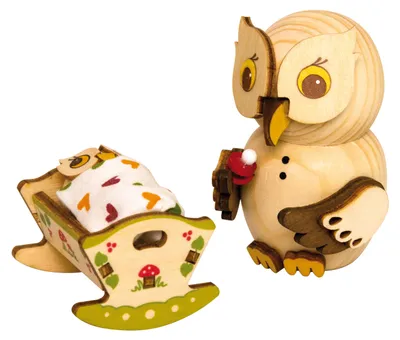Produktbild von Drechslerei Kuhnert - Mini-Eulen aus Holz - mit Babywiege - ca. 7 cm groß - als Dekoration oder Geschenk geeignet