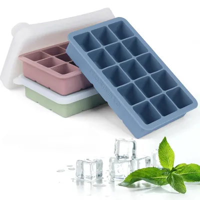 Eiswürfelform 3er-Pack, 45 Würfel, Silikon, BPA-frei, mit Deckel