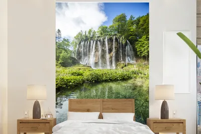 Produktbild von MuchoWow® Fototapete für Wohnzimmer oder Schlafzimmer Wandtapete Vinyl Motivtapete Wasserfälle im Wald des Nationalparks Plitvicer Seen - 195x300 cm - Das Hintergrundbild
