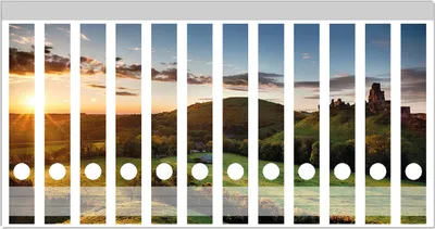 Produktbild von Wallario Ordnerrücken Sticker, selbstklebend für schmale Ordner, 12 Stück, Motiv Schlosspanorama in England bei Sonnenaufgang