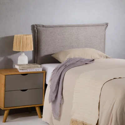 Produktbild von Kopfteil NERINA mit Holzbeinen 90 cm in grau – Gepolstertes Kopfteil, Bettkopfteil für Einzelbett, Elegante Rückwand mit Holzfüßen