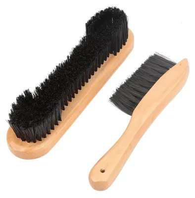 Image de Jeu de 2 brosses pour billard, adapté aux tables de billard