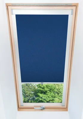 Image de Rideau de fenêtre de toit Fakro 78/98 Thermo obscurcissant bleu