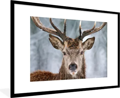 Produktbild von MuchoWow® MuchoWow® Gerahmtes Poster Hirsche - Geweihe - Schnee 90x60 cm - Poster mit zchwarzem Bilderrahmen - Wanddekoration - Fotos