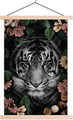 Produktbild von MuchoWow® Textilposter Tiger - Blumen - Schwarz - Weiß 120x180 cm mit holzfarbenen Rahmen - Textil-Plakat