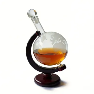 Produktbild von Cognac Whiskykaraffe Glas mit Weltkugel Karaffe 800ml eingravierter Globus Whisky Rum Gin Wein Dekanter Geschenkidee für Männer und Frauen