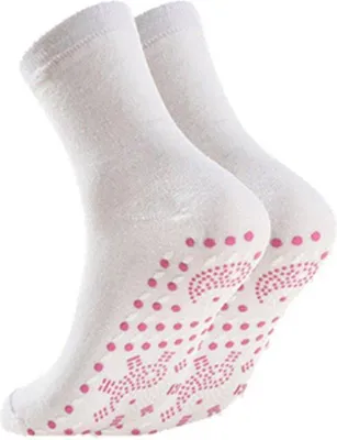 Immagine prodotto di Pantofole autoriscaldanti senza componenti elettrici - Donna - Uomo - Taglie 35 - 43 - Bianco