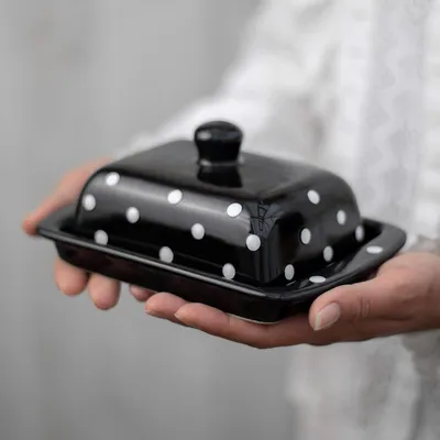 Produktbild von Handgeschilderte Keramische Botervloot - Schwarz und Weiß - Polka Dot Punkte