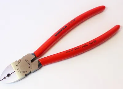 Produktbild von KNIPEX Abmantelungszange Nr 1351180 für Koa…