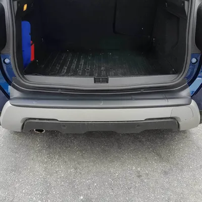 Image de Protection du seuil de chargement pour Dacia Duster 2018-2023 Protection arrière ABS noir