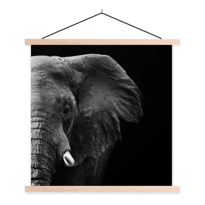 Produktbild von MuchoWow® Textilposter Tiere - Elefant - Wild - Schwarz - Weiß 120x120 cm mit holzfarbenen Rahmen - Textil-Poster