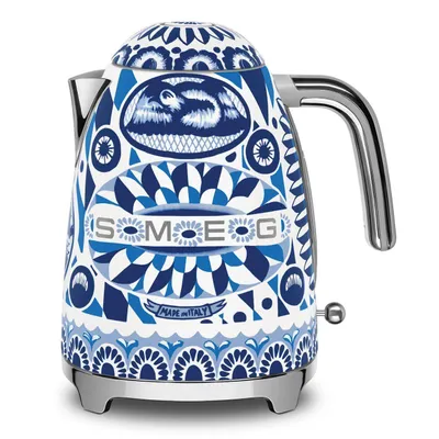 Produktbild von SMEG Wasserkocher Edelstahl 1,7 L Fassung, 2400 W, Wasser Kocher, 2400,00 W, 360° Basis, BPA- Frei, elektrischer ( Dolce Gabana )