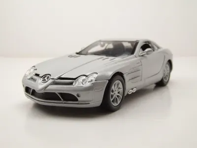 Produktbild von Motormax 73306S Mercedes SLR Mclaren 2002 silber 1:24