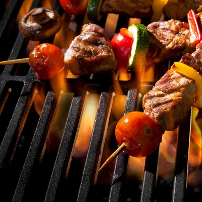 Produktbild von YZNAHRE Grillrost Gusseisen 54x34cm Grillplatte Eckig Grillgitter für BBQ Holzkohlegrill Gasgrill Grillen Zubehör