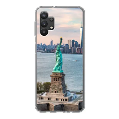 Produktbild von MuchoWow® Handyhülle Schutzhülle Hülle für Samsung Galaxy A32 5G Freiheitsstatue mit der Skyline von New York Silikon Softcase Handy Hülle - Softcase