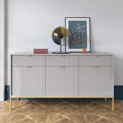 Produktbild von Sideboard Kioto 154 cm Grau & Gold – Rillenfront, Goldene Griffe, Soft-Close, Elegant