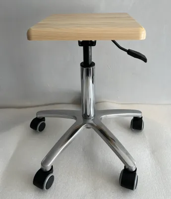 Produktbild von Drehbarer Hocker. Küchenhocker. Schneiderhocker. Garagenhocker. Gewächshaushocker. Holz Henek Alu