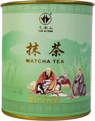 A cylindrical tin can of matcha tea with a scenic background and figures of ancient scholars.