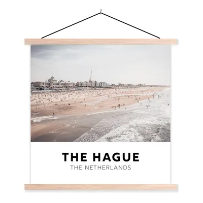 Produktbild von MuchoWow® Textilposter Den Haag - Niederlande - Strand 120x120 cm mit holzfarbenen Rahmen - Textil-Poster