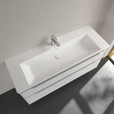 Produktbild von Villeroy & Boch Subway 3.0 Schrankwaschtisch 130 cm, mit 1 Hahnloch, mit Überlauf