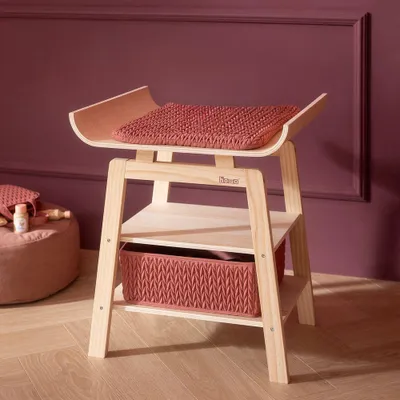 Image de howa Table à langer pour poupées en bois "grace" avec accessoires - Table à langer pour poupées avec tablette, panier de rangement & matelas à langer rembourré 2770