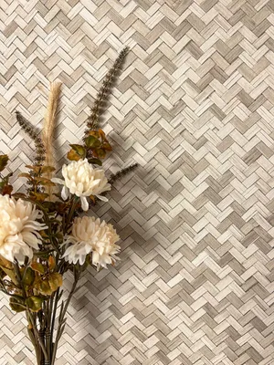 Produktbild von NEWROOM Tapete Beige Vliestapete Rattan - Strukturtapete Uni   Fischgrätenmuster Korbgefelcht Flechtmuster Landhaus Unitapete