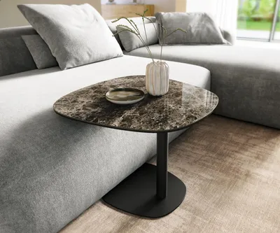 Produktbild von DELIFE Beistelltisch Edge Boot 60x60 cm Keramik Emperador Extra Lucidato Dunkelbraun Eleny Metall Schwarz