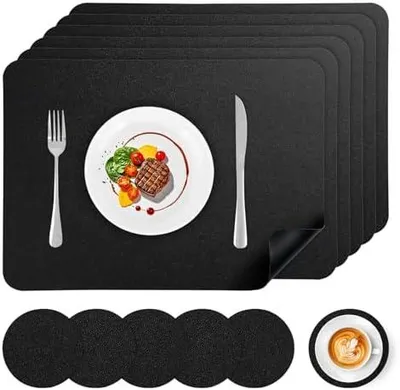 Produktbild von Tischset Leder 6er Set - Kunstleder Platzset Abwaschbar, Hitzebeständig Doppelseitigen Wasserdicht Platzdeckchen Lederoptik mit Tischuntersetzer, 16.9 x 11.8 Zoll/43 * 30CM,Schwarz