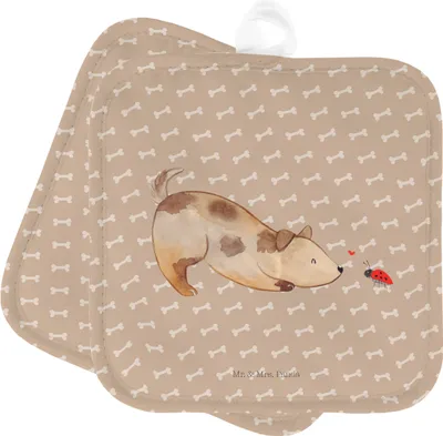 Produktbild von Mr. & Mrs. Panda Topflappen Hund Marienkäfer - Hundeglück - Geschenk, Set, Hunde, Sprüche, Mischlinghund, Kochlappen, Topfuntersetzer, Neugierig, Ofenlappen, topfhalter