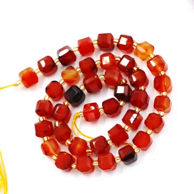 Productafbeelding van Natuurlijke Steen Kralen voor Sieraden - Facet Kubus Rode Agaat 6mm
