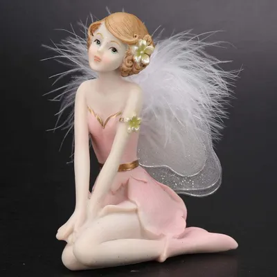 Engelfigur aus Harz mit Flügeln, handbemalt, 11,5 cm
